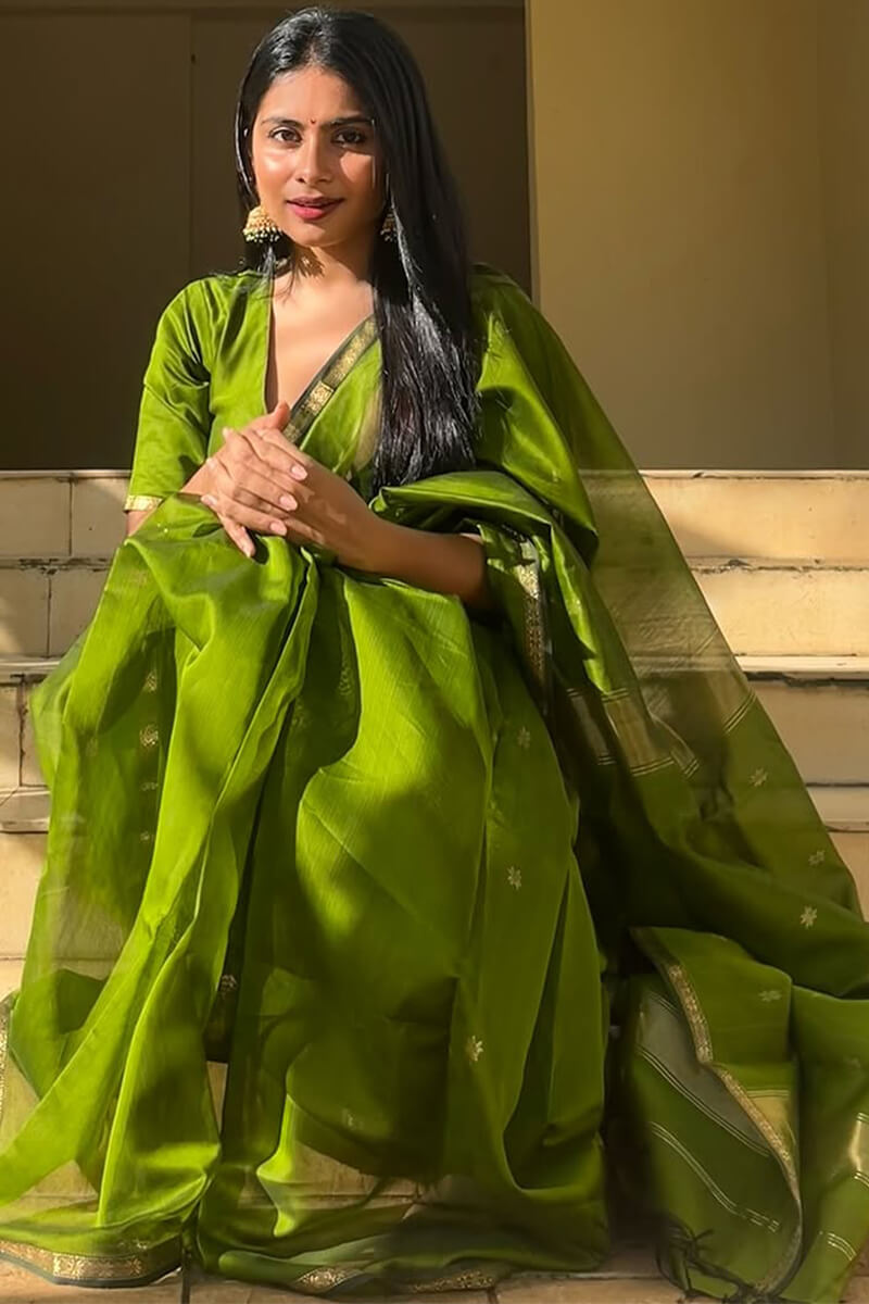 Enamoring Green Cotton Silk Saree With Snappy Blouse Piece - Mameraa