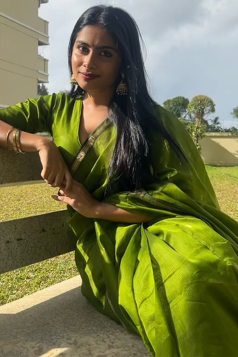 Enamoring Green Cotton Silk Saree With Snappy Blouse Piece - Mameraa