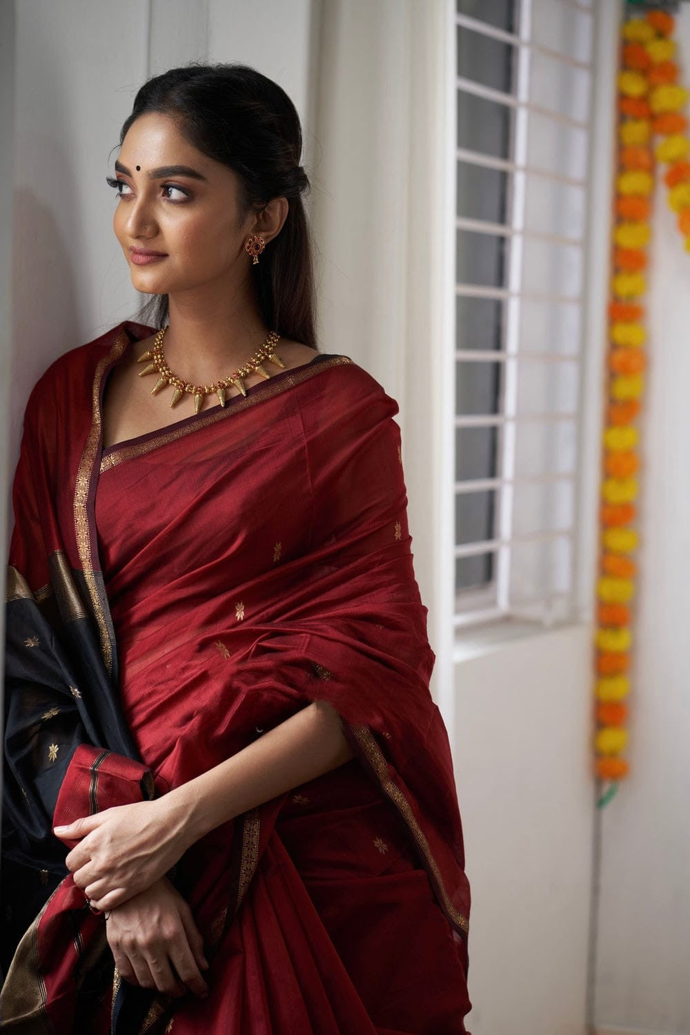 Engaging Red Cotton Silk Saree With Redolent Blouse Piece