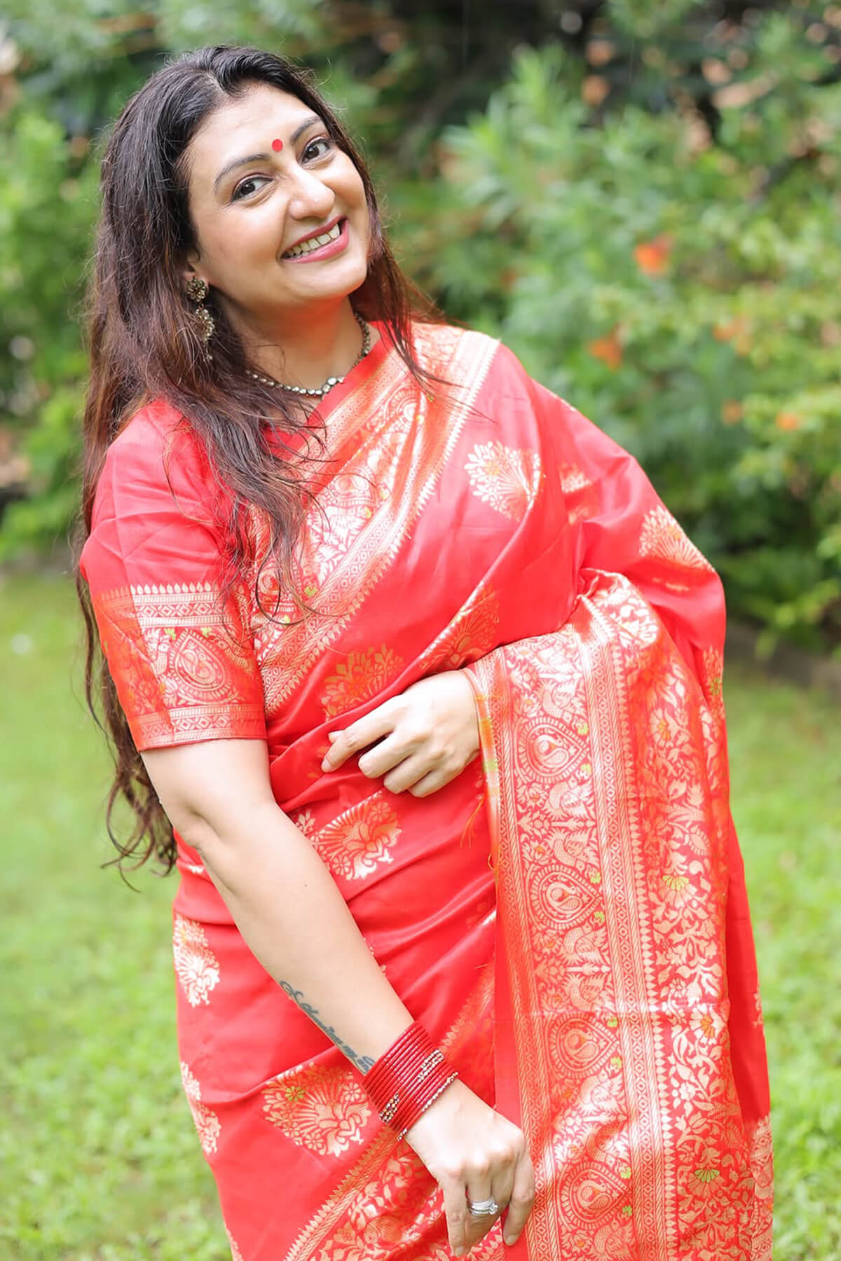 Juhi Parmar in Red Soft Silk Saree