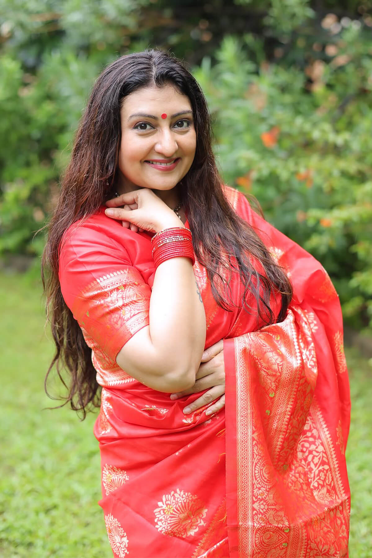 Juhi Parmar in Red Soft Silk Saree