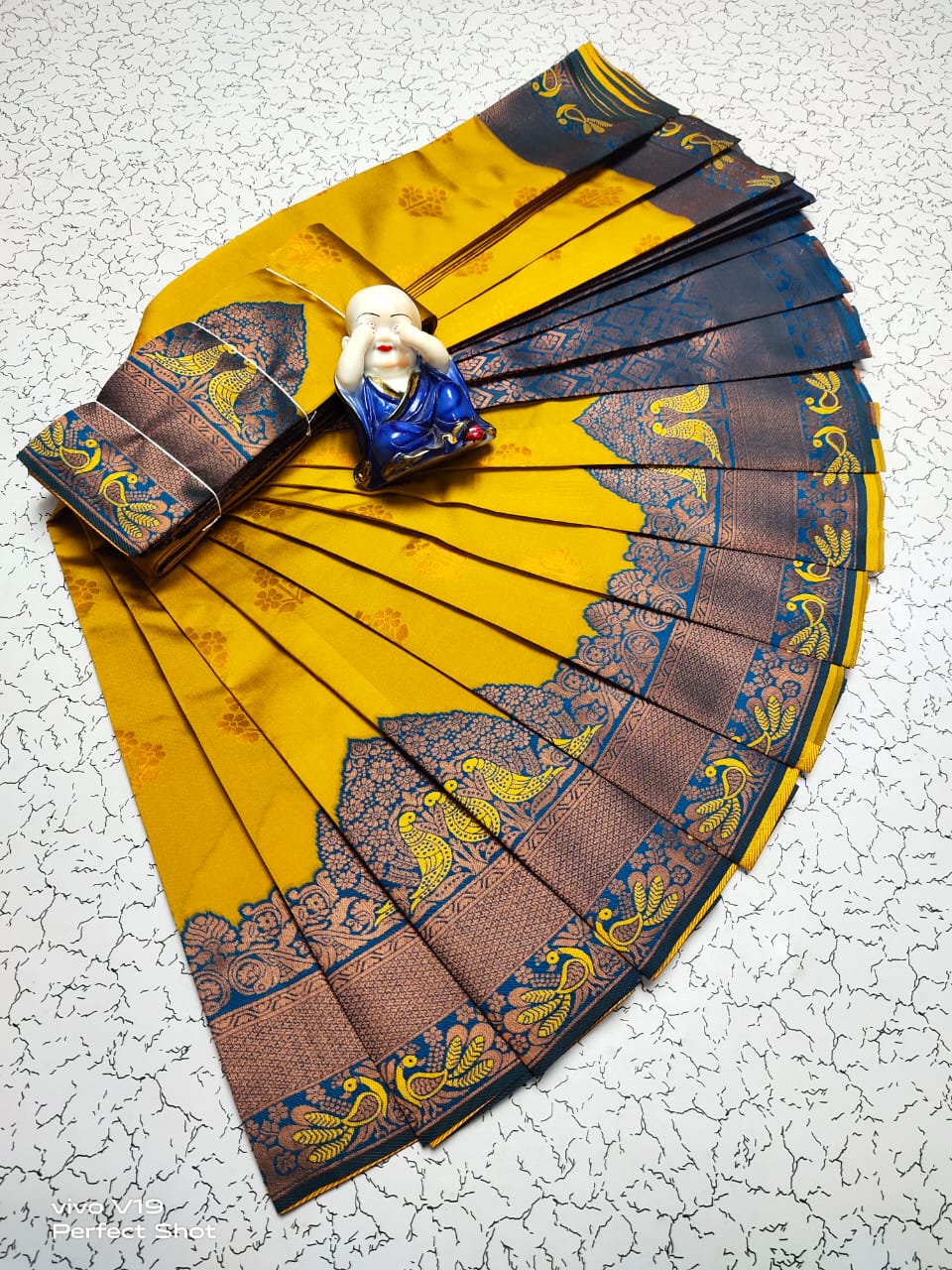 Tempting Mustard Soft Banarasi Silk Saree With Moiety Blouse Piece