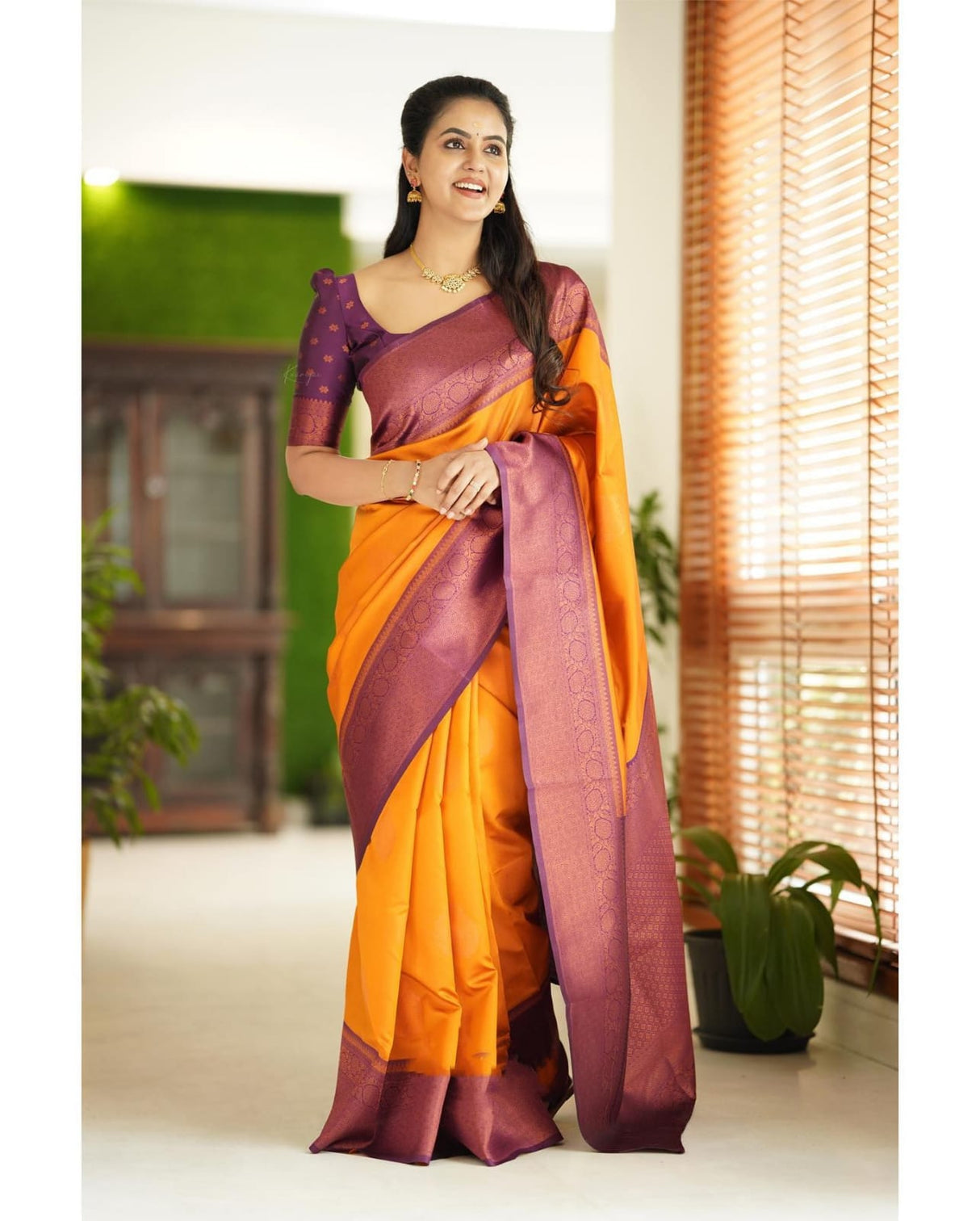 Smashing Yellow Soft Silk Saree With Scrumptious Blouse Piece