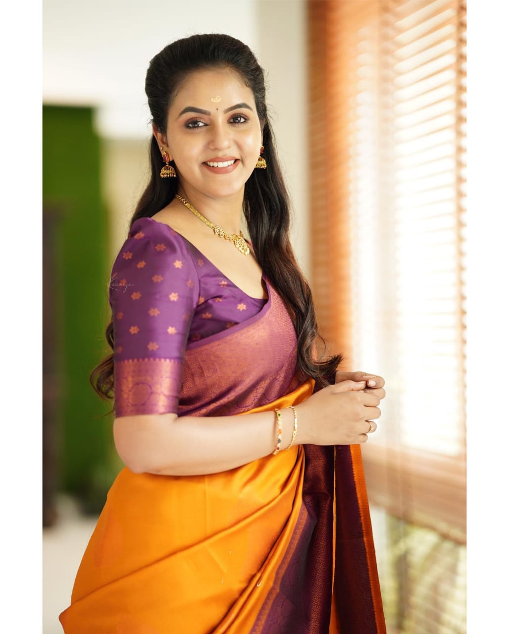 Smashing Yellow Soft Silk Saree With Scrumptious Blouse Piece