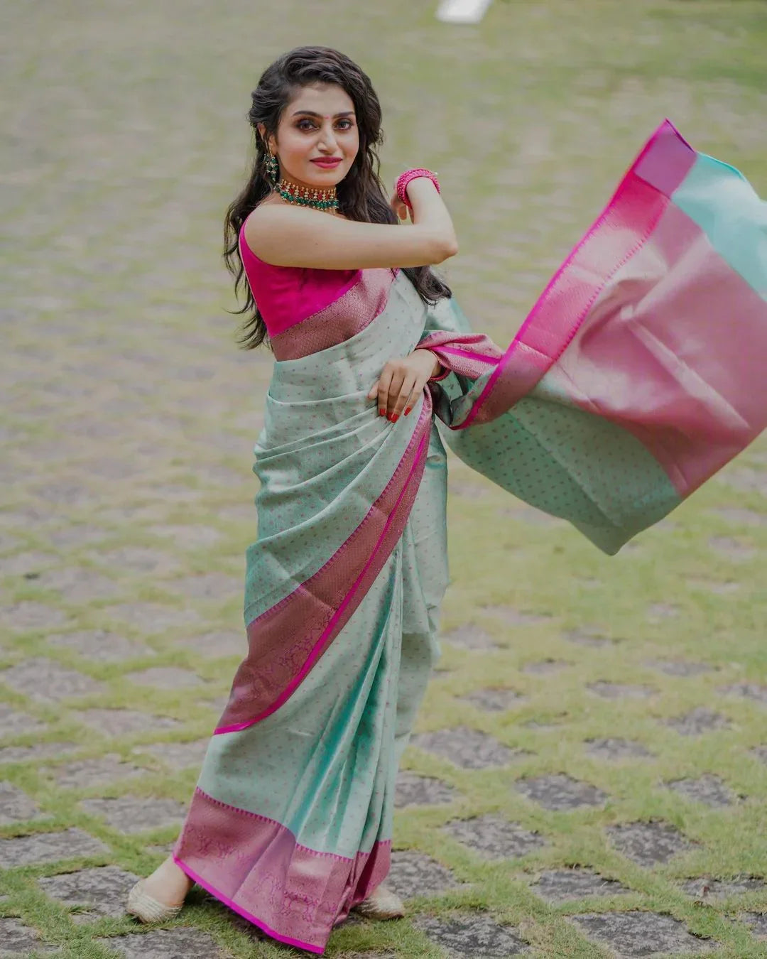 Classic Sea Green Soft Silk Saree With Murmurous Blouse Piece