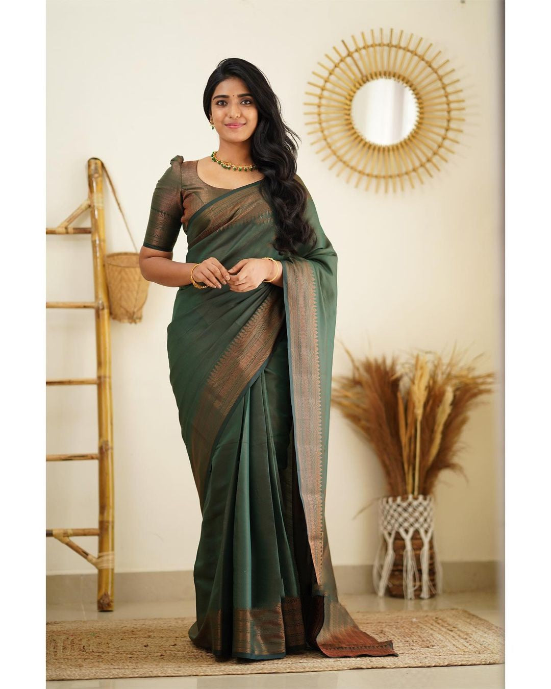 Unequalled Green Soft Silk Saree With Fragrant Blouse Piece