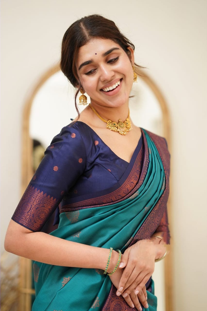 Eloquence Firozi Soft Silk Saree with Scintilla Blouse Piece
