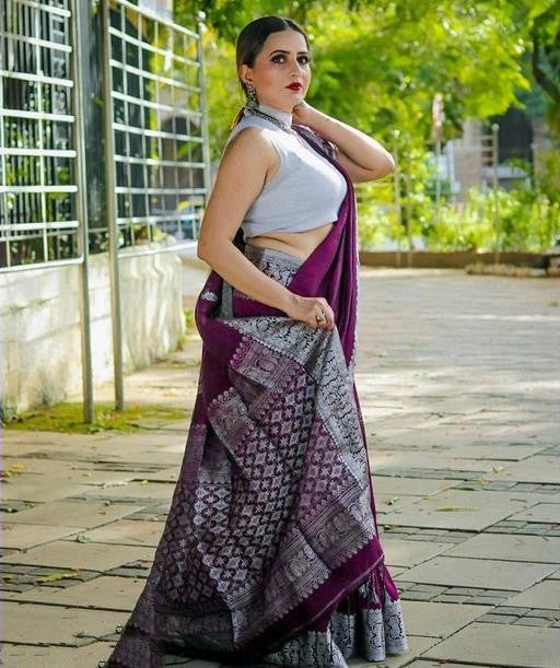 Stunner Purple Soft Banarasi Silk Saree With Attractive Blouse Piece