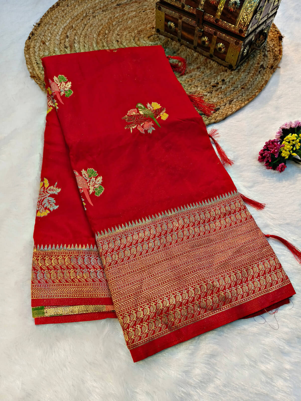 Ethnic Red Banarasi Dola Silk Saree With Deserving Blouse Piece
