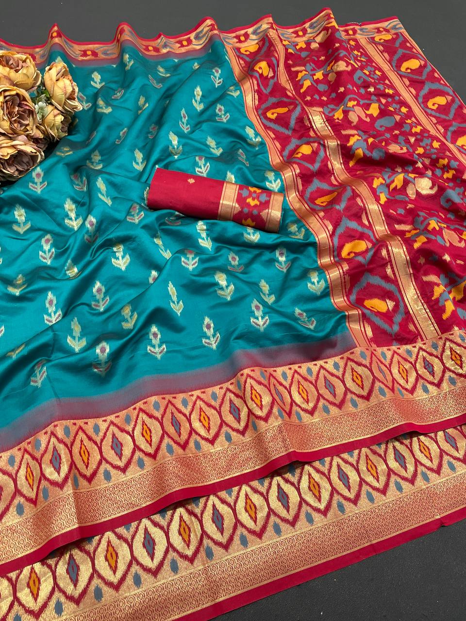 Quintessential Rama Banarasi Ikkat Silk Saree With Snazzy Blouse Piece