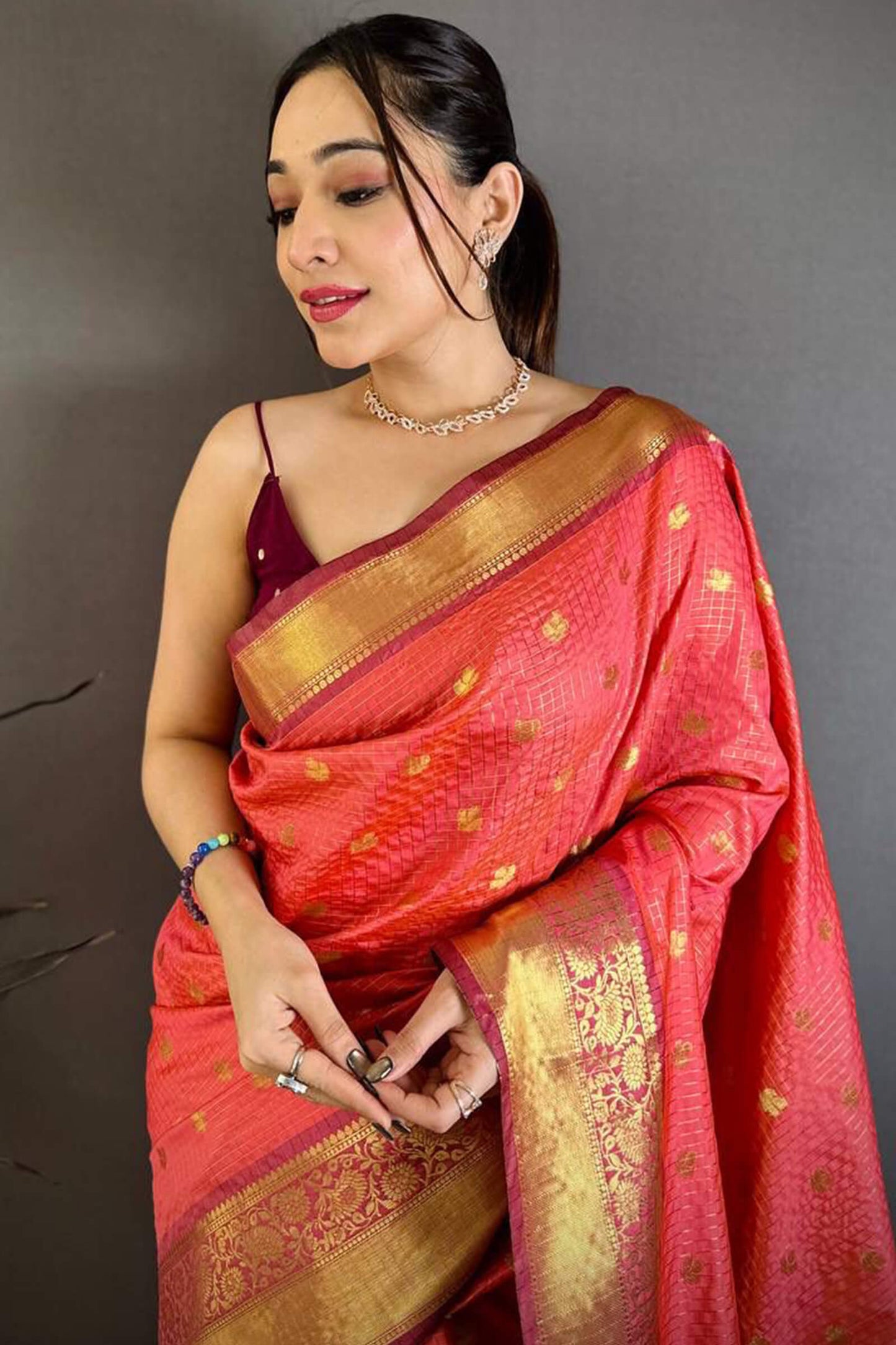 Stunner Pink Banarasi Tissue Silk Saree With Smashing Blouse Piece