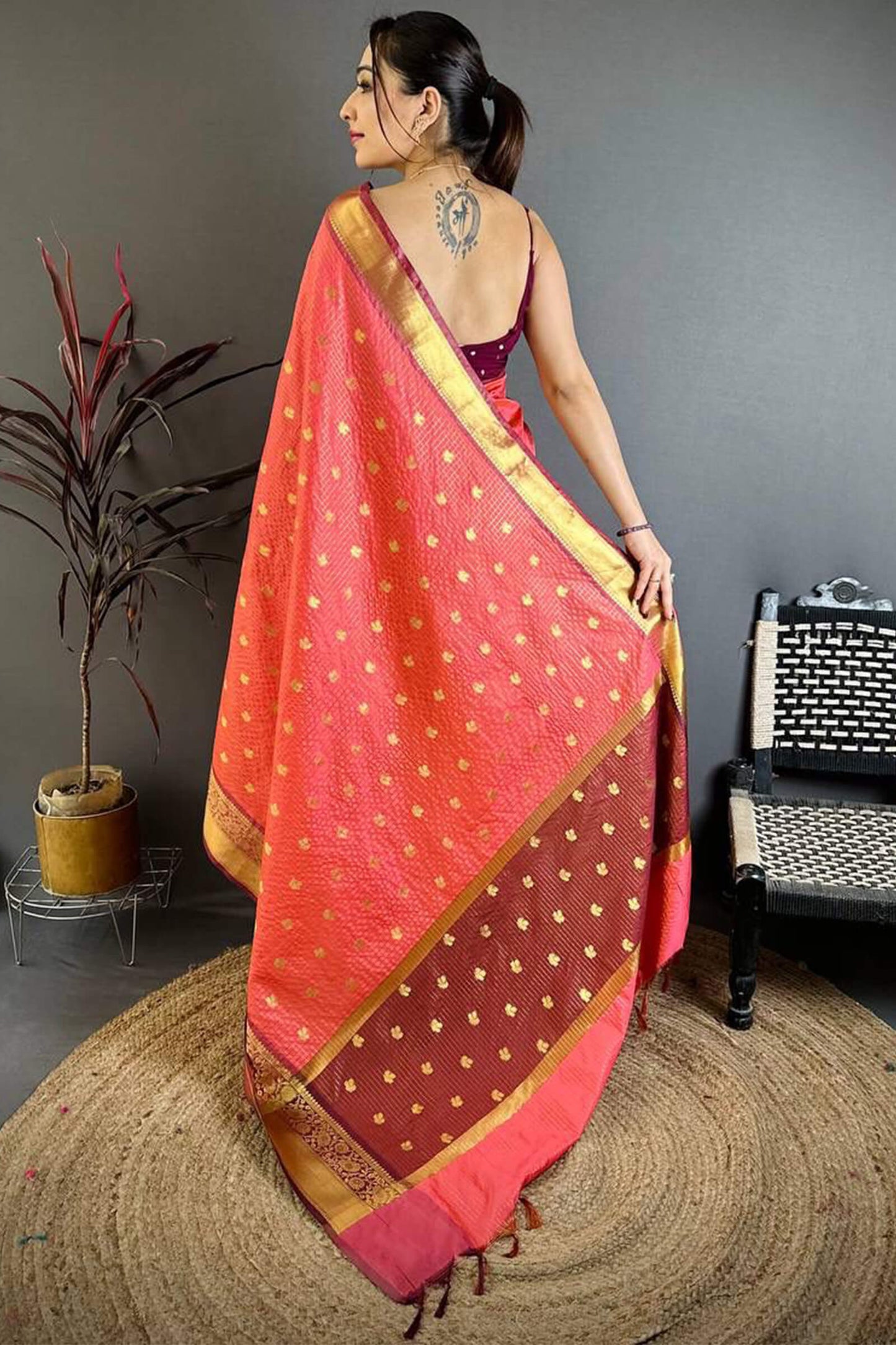 Stunner Pink Banarasi Tissue Silk Saree With Smashing Blouse Piece
