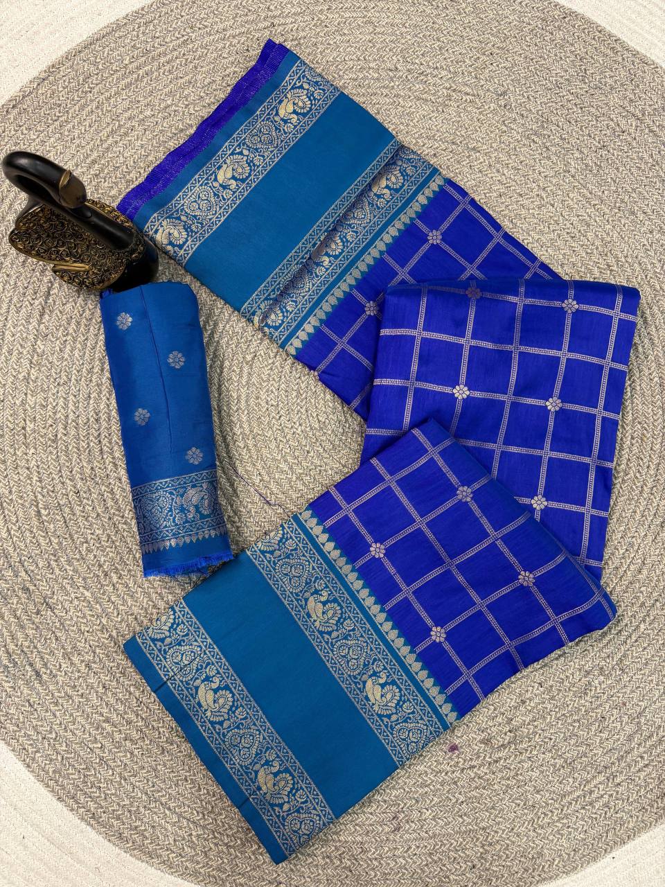 Prodigal Royal Blue Pure Zari Weaving Banarasi Silk Saree With Majesty Blouse Piece