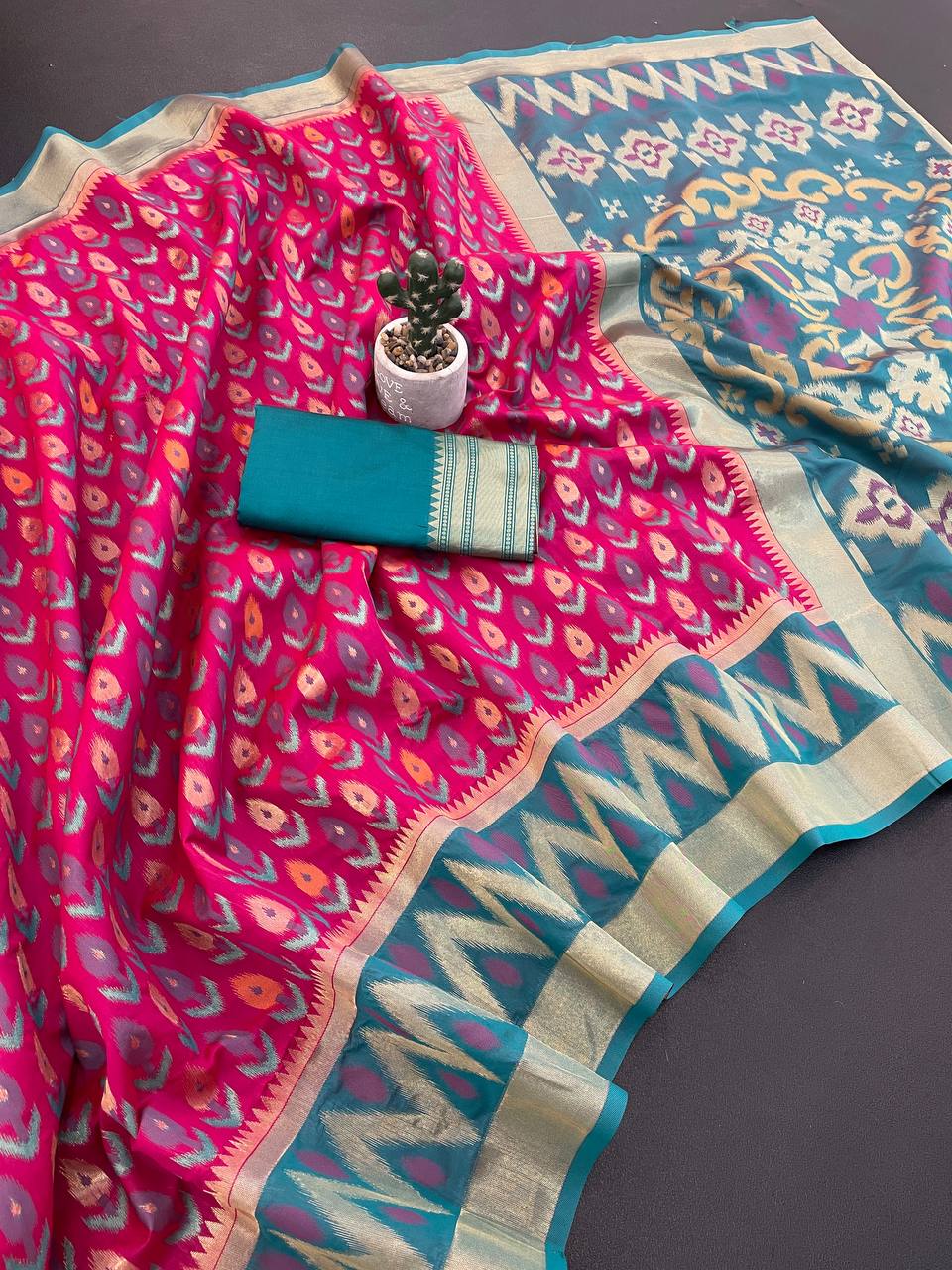 Groovy Dark Pink Banarasi Ikkat Silk Saree With Fantabulous Blouse Piece