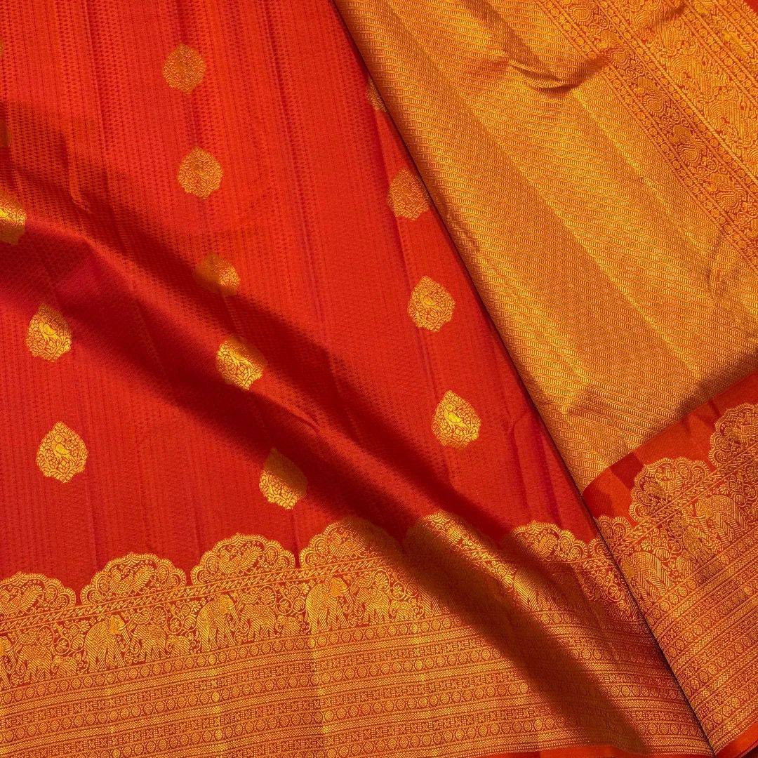 Scrupulous Red Soft Silk Saree With Imaginative Blouse Piece