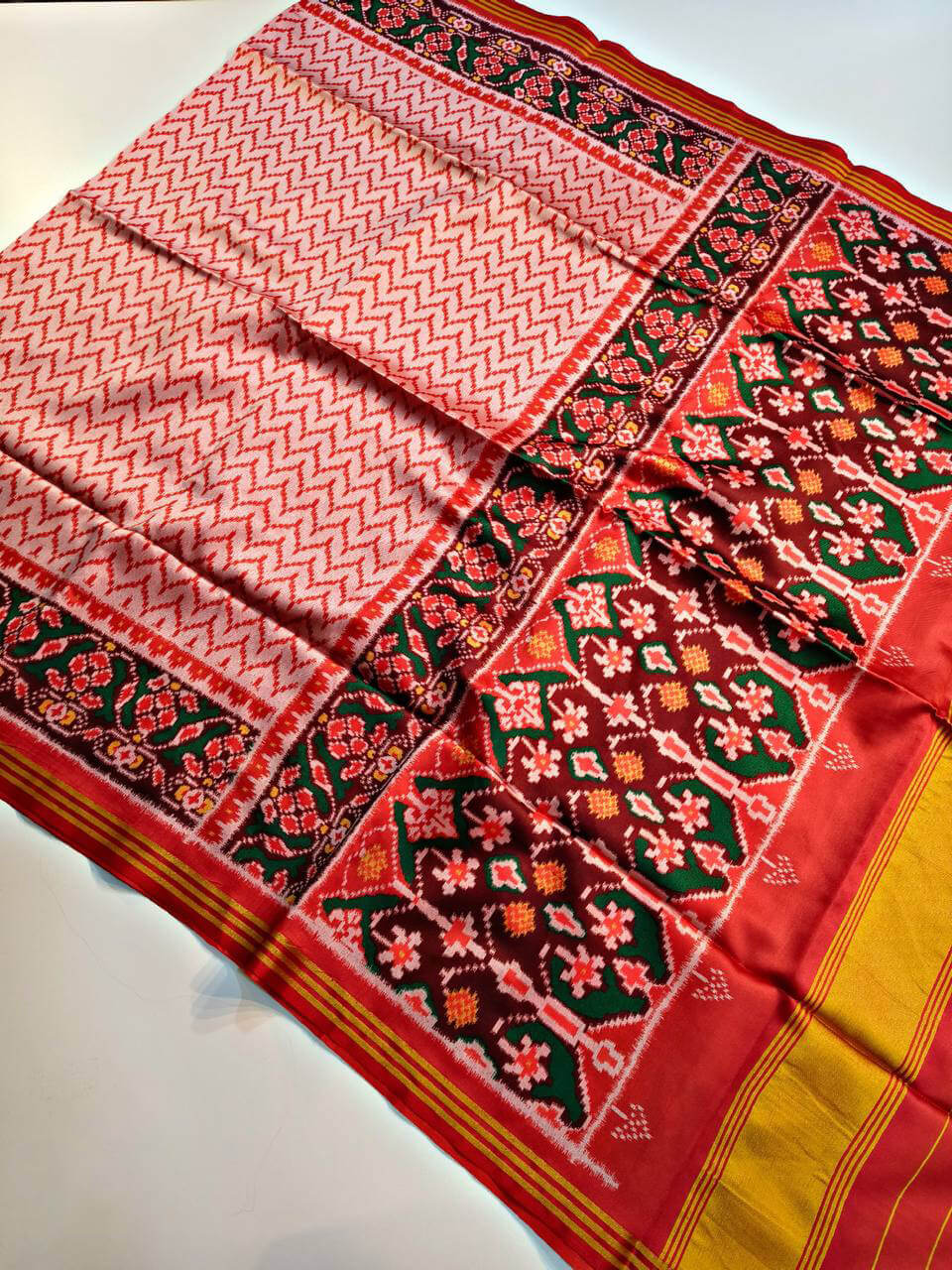 Engaging Pink Patola Lagdi Patta Saree With Beauteous Blouse Piece