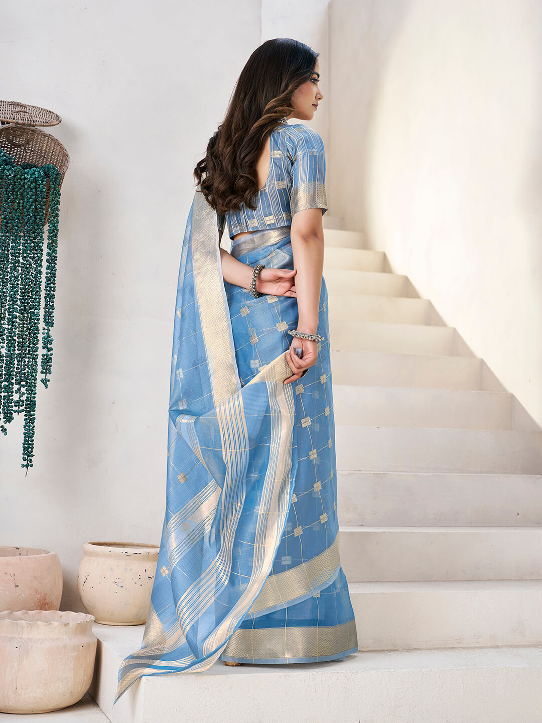 Bucolic Blue Zari Weaving Linen Silk Saree With Appealing Blouse Piece