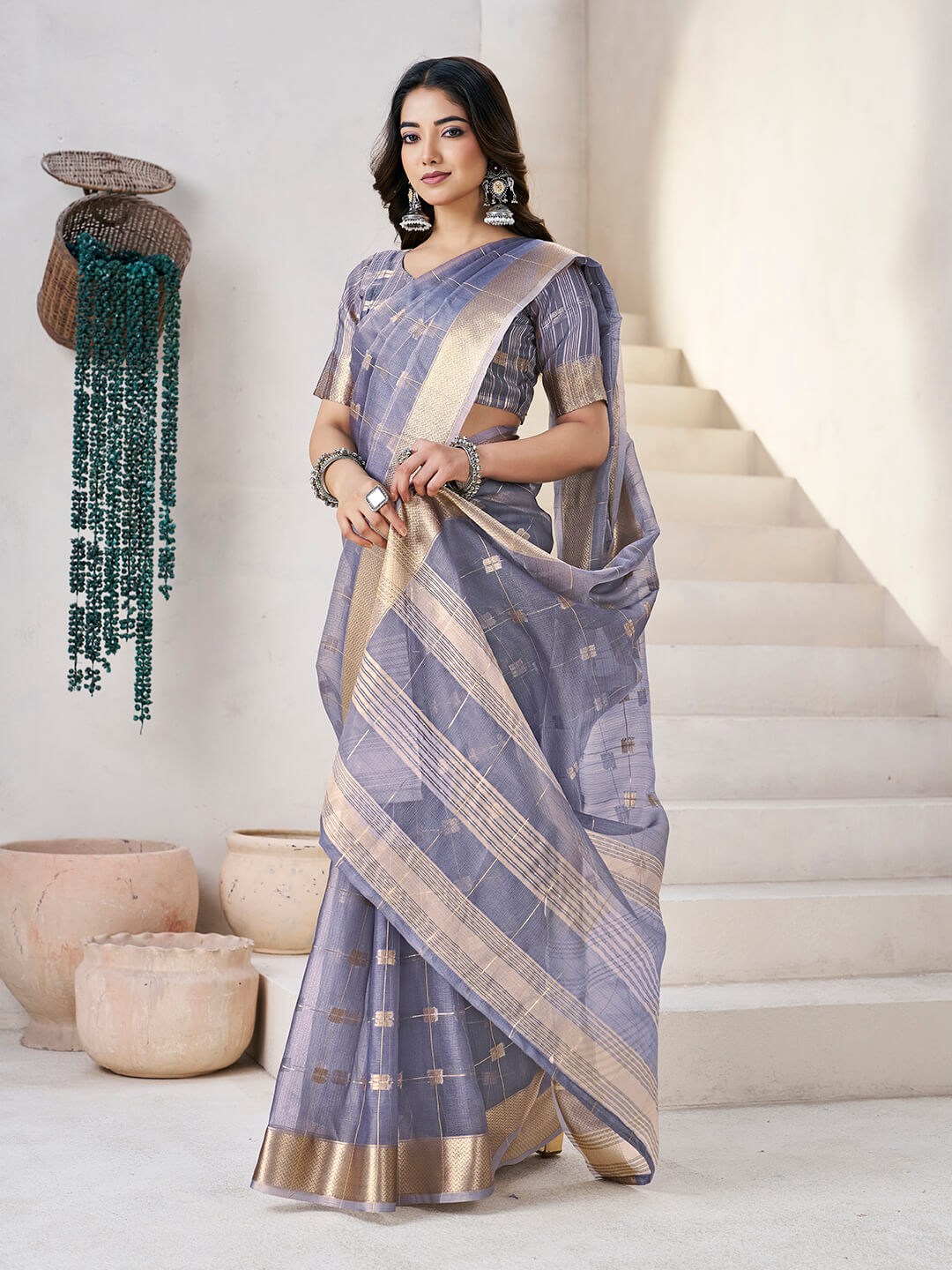 Extraordinary Grey Zari Weaving Linen Silk Saree With Dissemble Blouse Piece