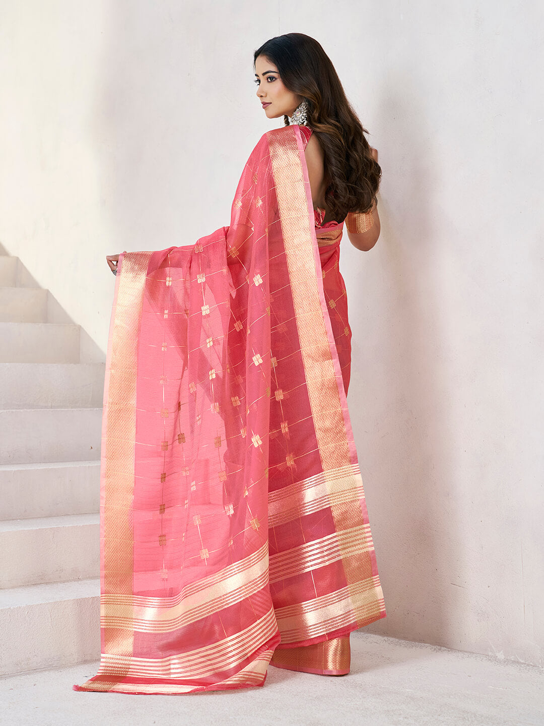 Admirable Pink Zari Weaving Linen Silk Saree With Chatoyant Blouse Piece