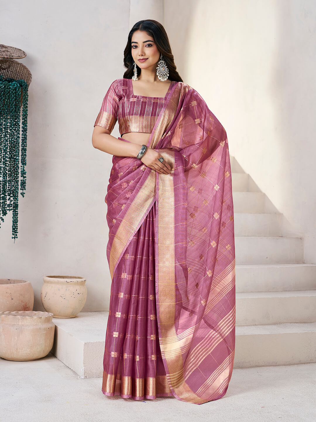 Magnificat Wine Zari Weaving Linen Silk Saree With Rhapsody Blouse Piece