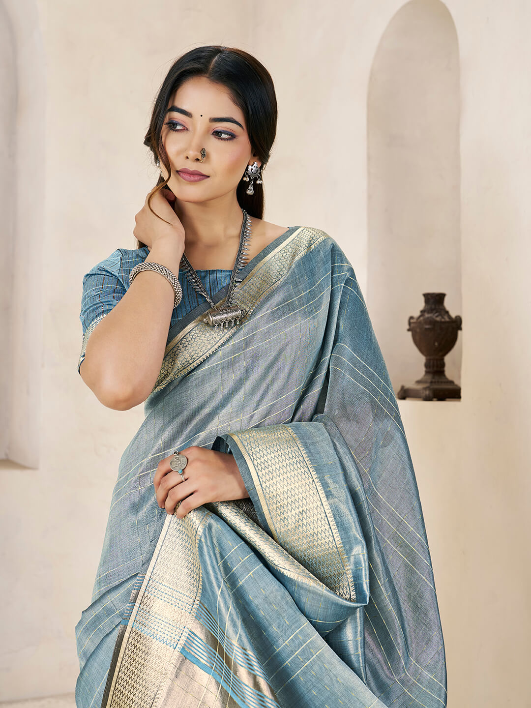 Whimsical Blue Zari Weaving Linen Silk Saree With Enthralling Blouse Piece