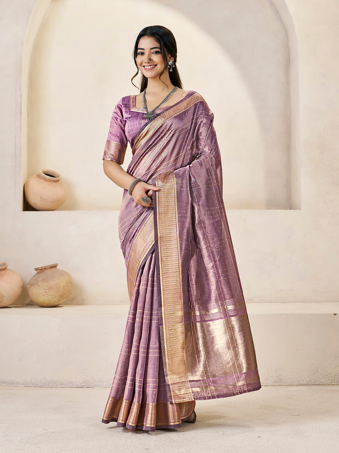Magnetic Lavender Zari Weaving Linen Silk Saree With Capricious Blouse Piece