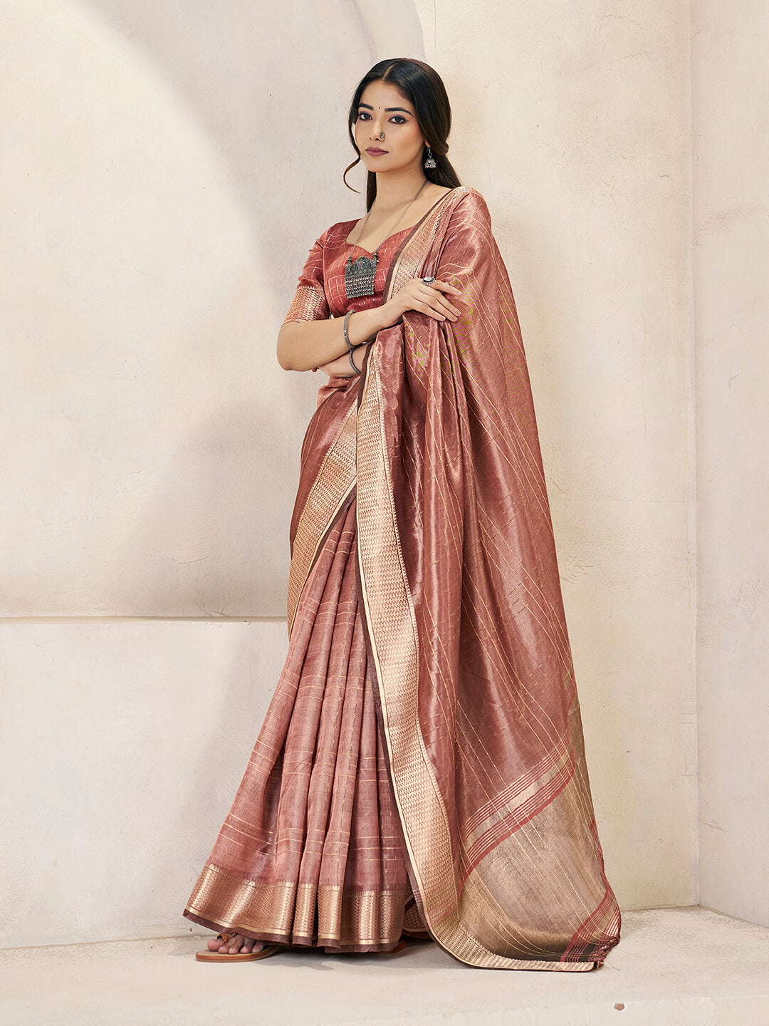 Charming Peach Zari Weaving Linen Silk Saree With Opulent Blouse Piece