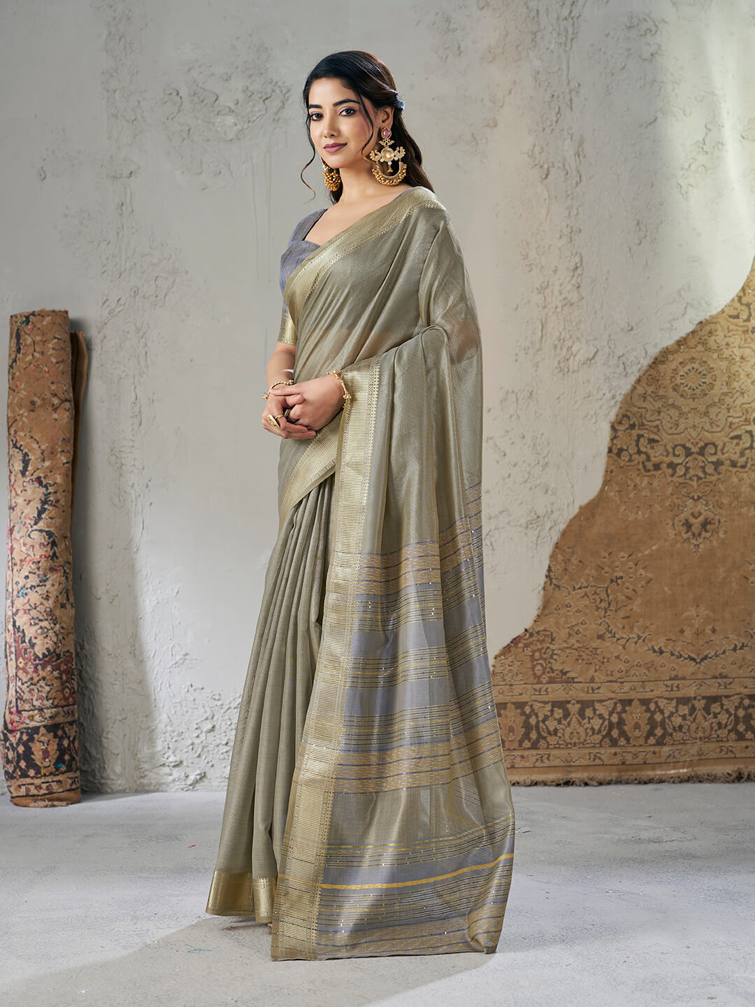 Resplendent Grey Zari Weaving Linen Silk Saree With Splendiferous Blouse Piece