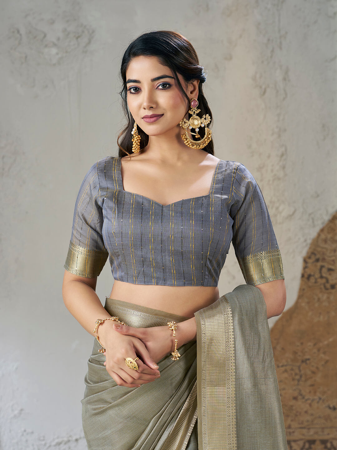 Resplendent Grey Zari Weaving Linen Silk Saree With Splendiferous Blouse Piece