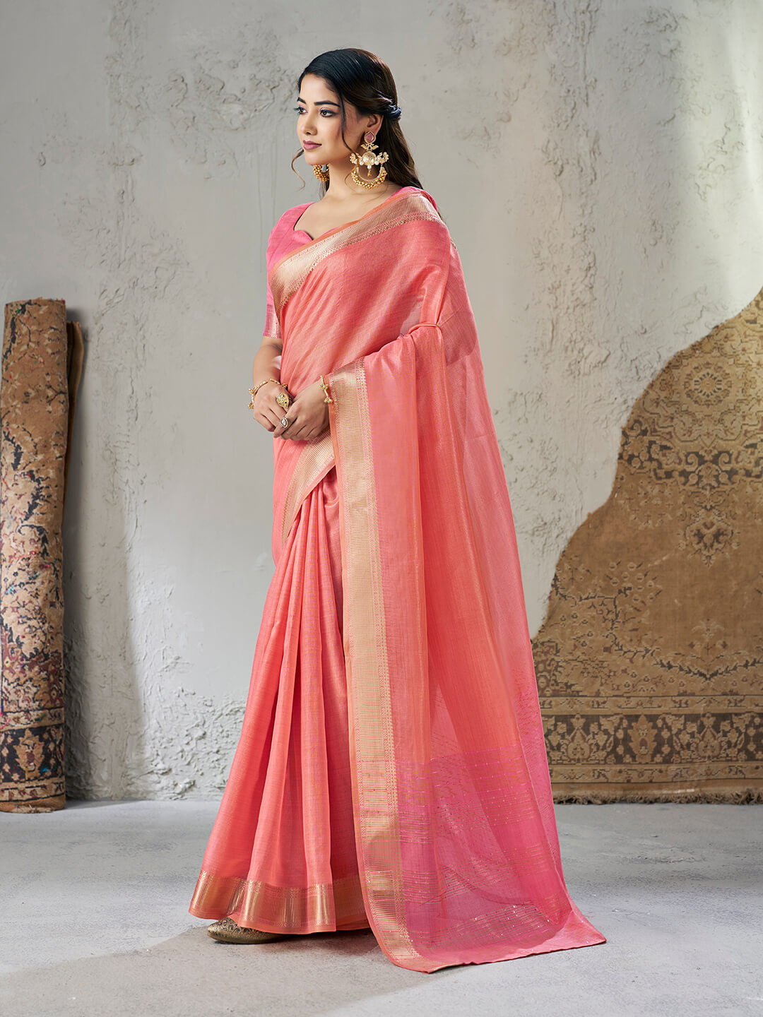Skinny Pink Zari Weaving Linen Silk Saree With Seraglio Blouse Piece