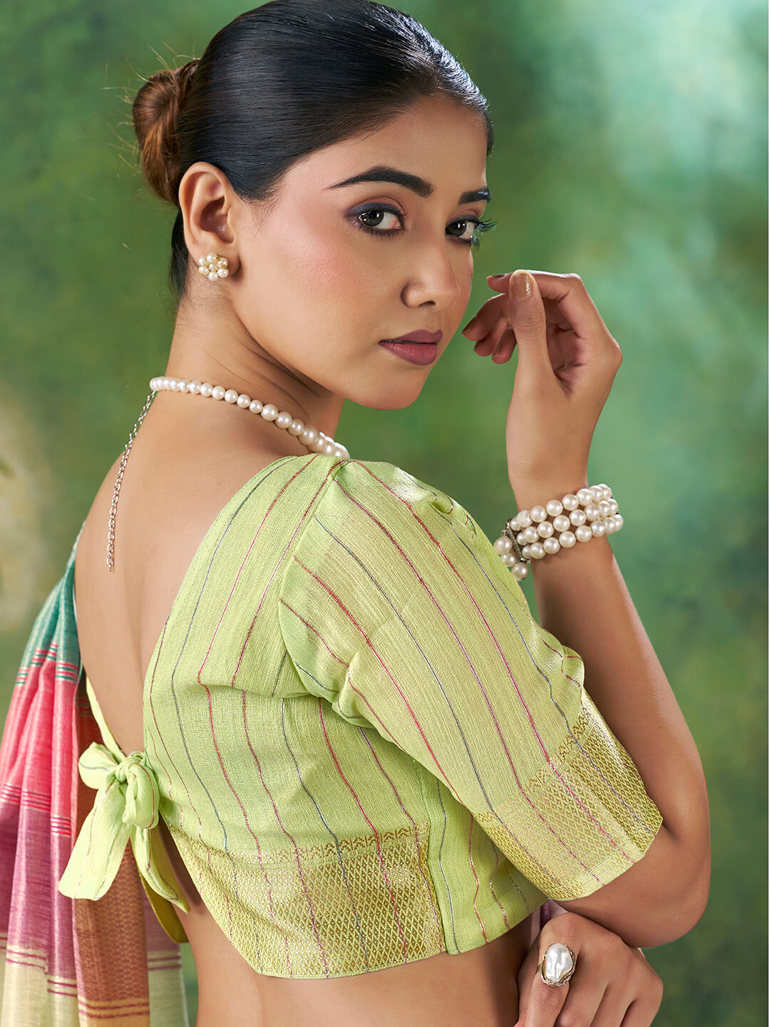 Delectable Multicolor Zari Weaving Linen Silk Saree With Adoring Blouse Piece