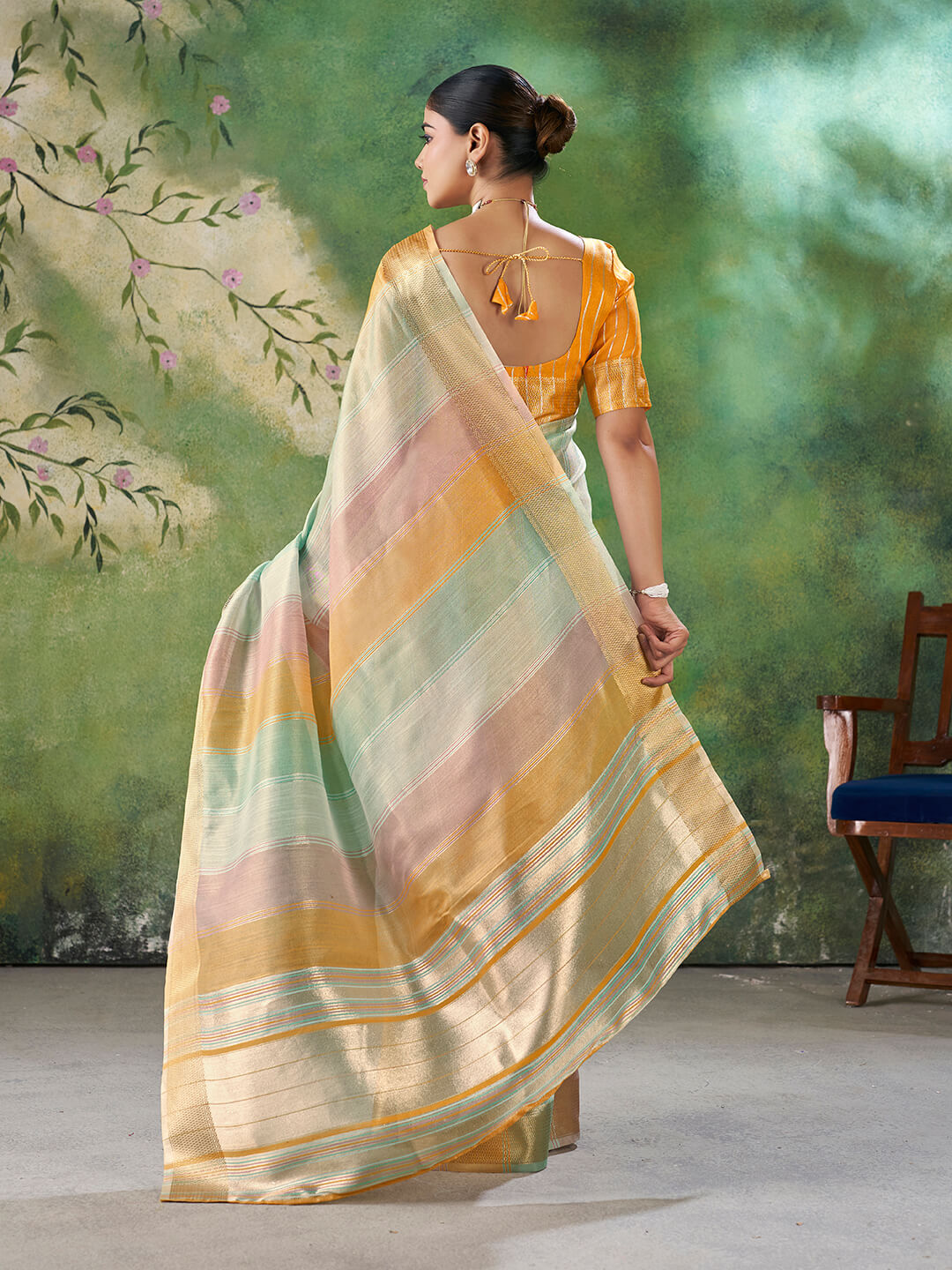 Evanescent Multicolor Zari Weaving Linen Silk Saree With Flaunt Blouse Piece