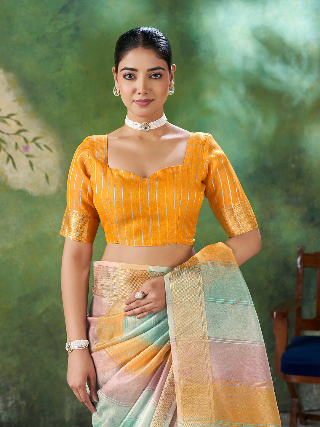 Evanescent Multicolor Zari Weaving Linen Silk Saree With Flaunt Blouse Piece