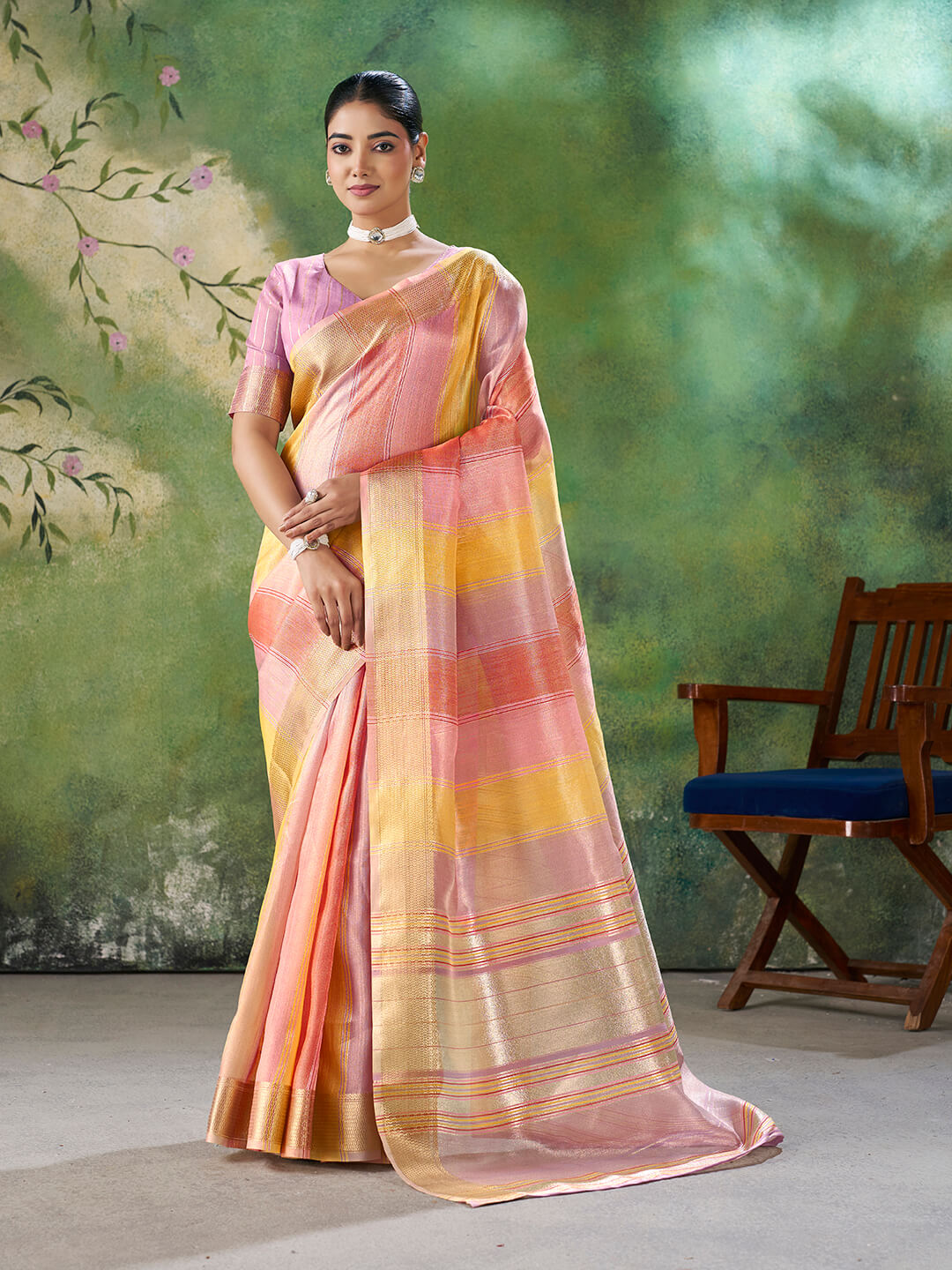 Ravishing Multicolor Zari Weaving Linen Silk Saree With Delightful Blouse Piece