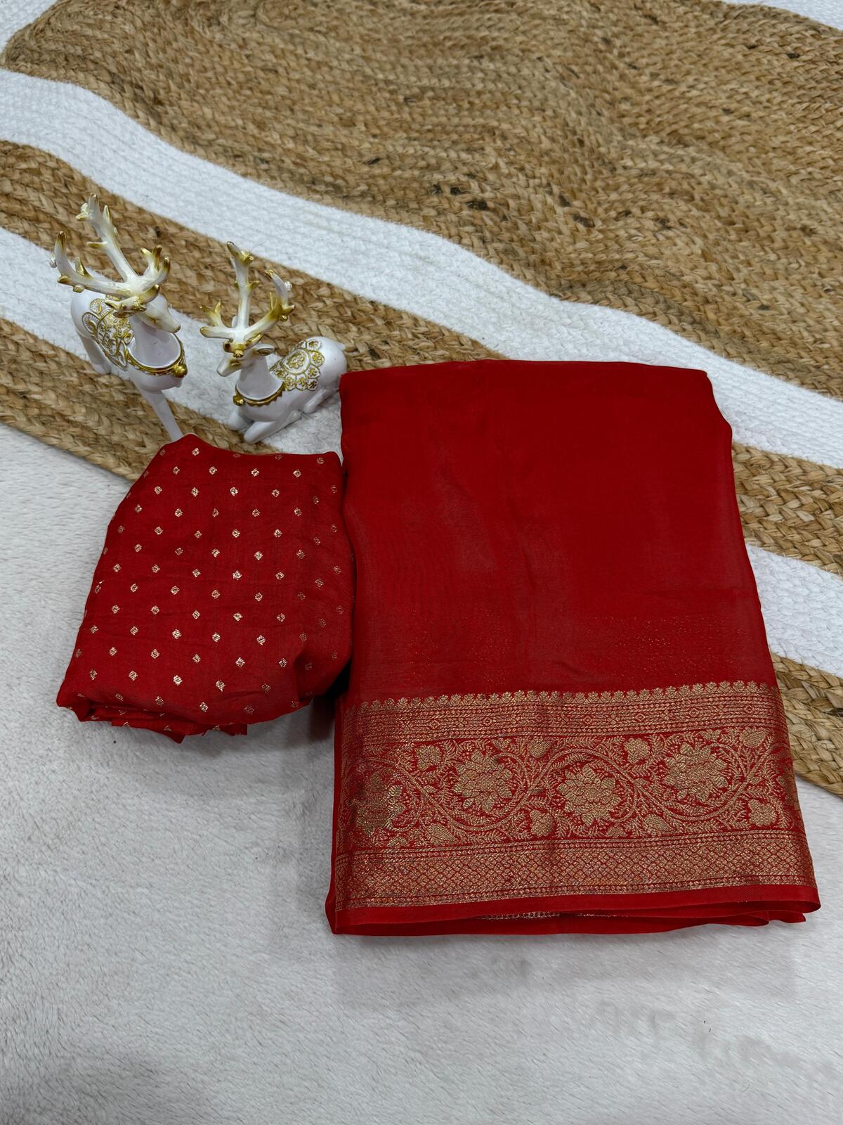 Artistic Red Pure Zari Weaving Banarasi Silk Saree With Dazzling Blouse Piece