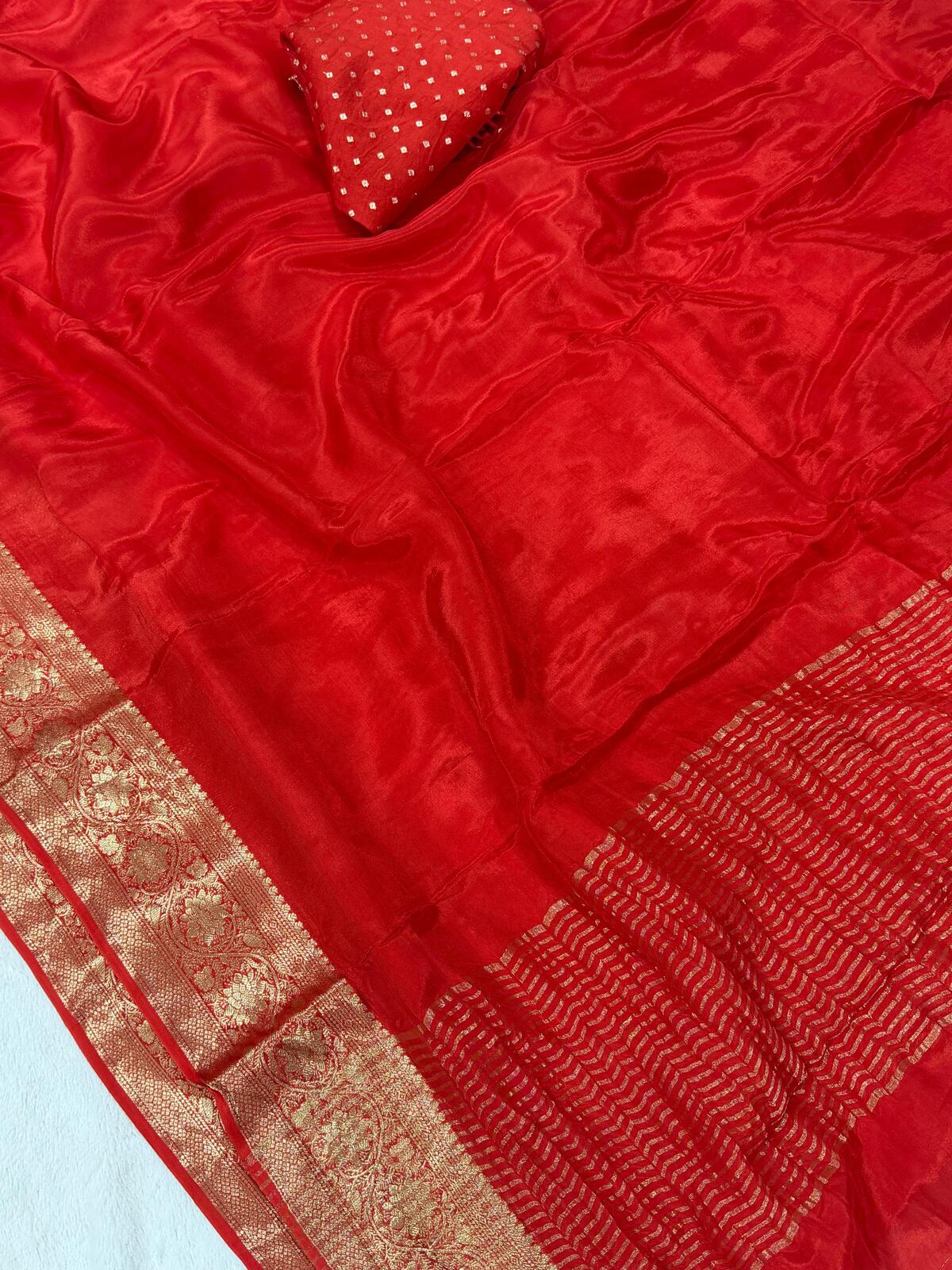 Artistic Red Pure Zari Weaving Banarasi Silk Saree With Dazzling Blouse Piece