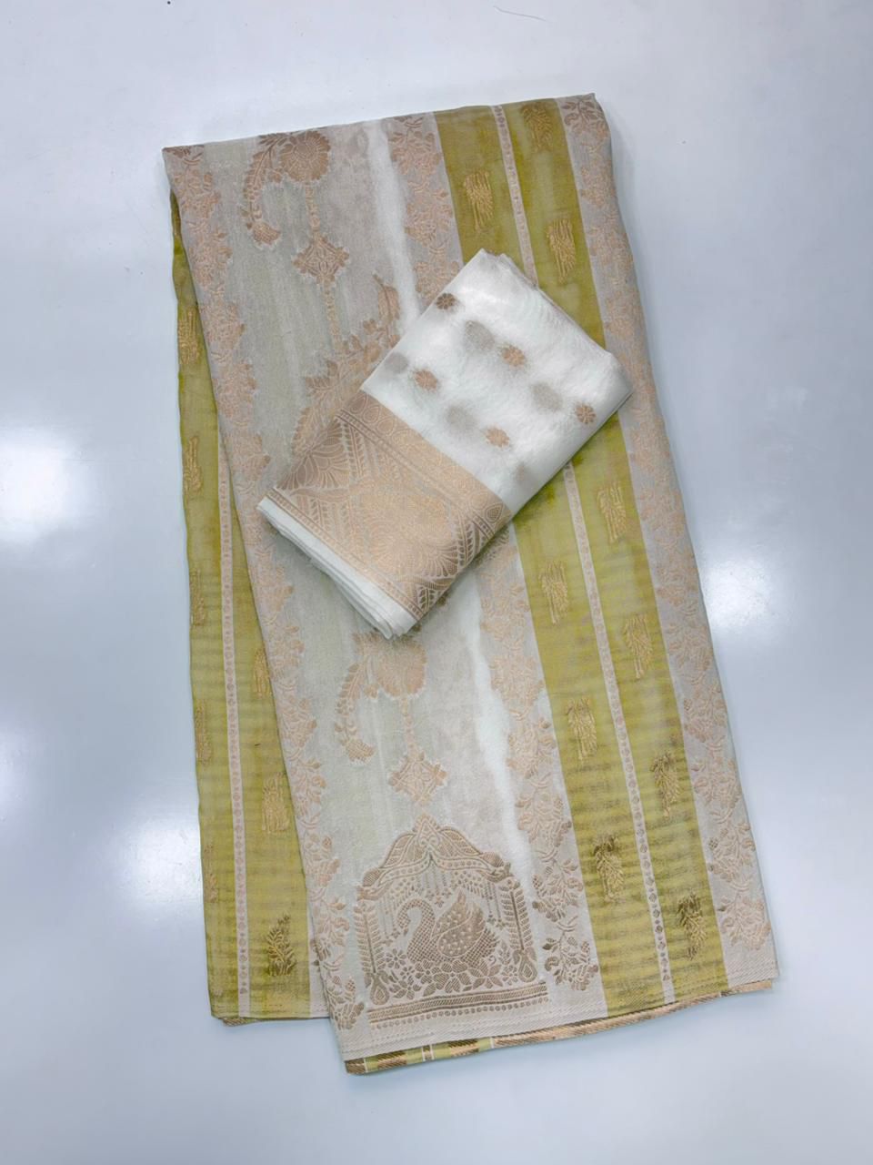 Susurrous Beige Banarasi Tissue Silk Saree With Enticing Blouse Piece