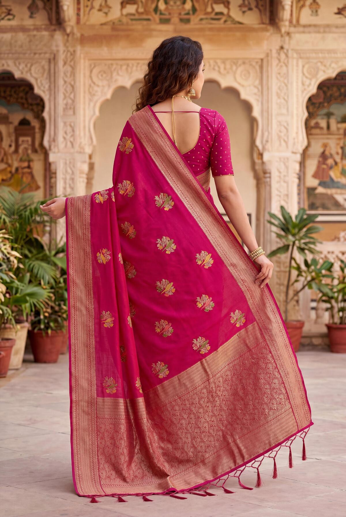 Resonant Dark Pink Banarasi Khadi Silk Saree With Mellifluous Blouse Piece