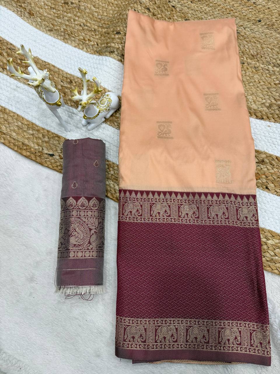 Conflate Peach Pure Zari Weaving Banarasi Silk Saree With Jubilant Blouse Piece