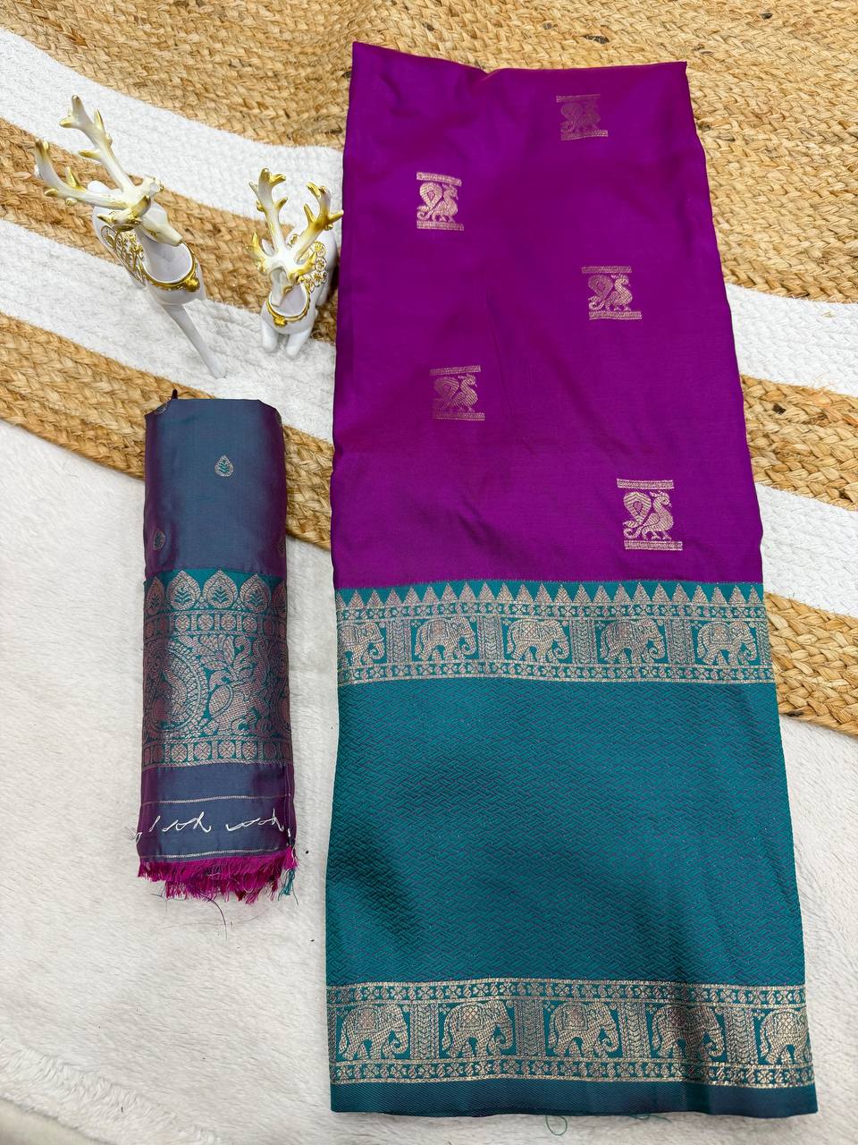 Scrumptious Purple Pure Zari Weaving Banarasi Silk Saree With Glowing Blouse Piece