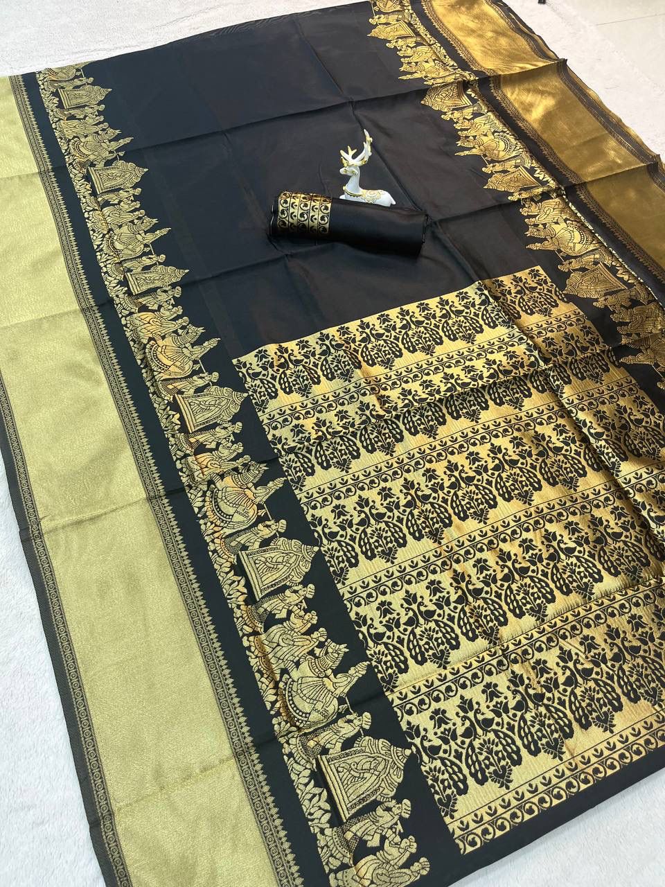 Luxuriant Black Soft Silk Saree With Beleaguer Blouse Piece