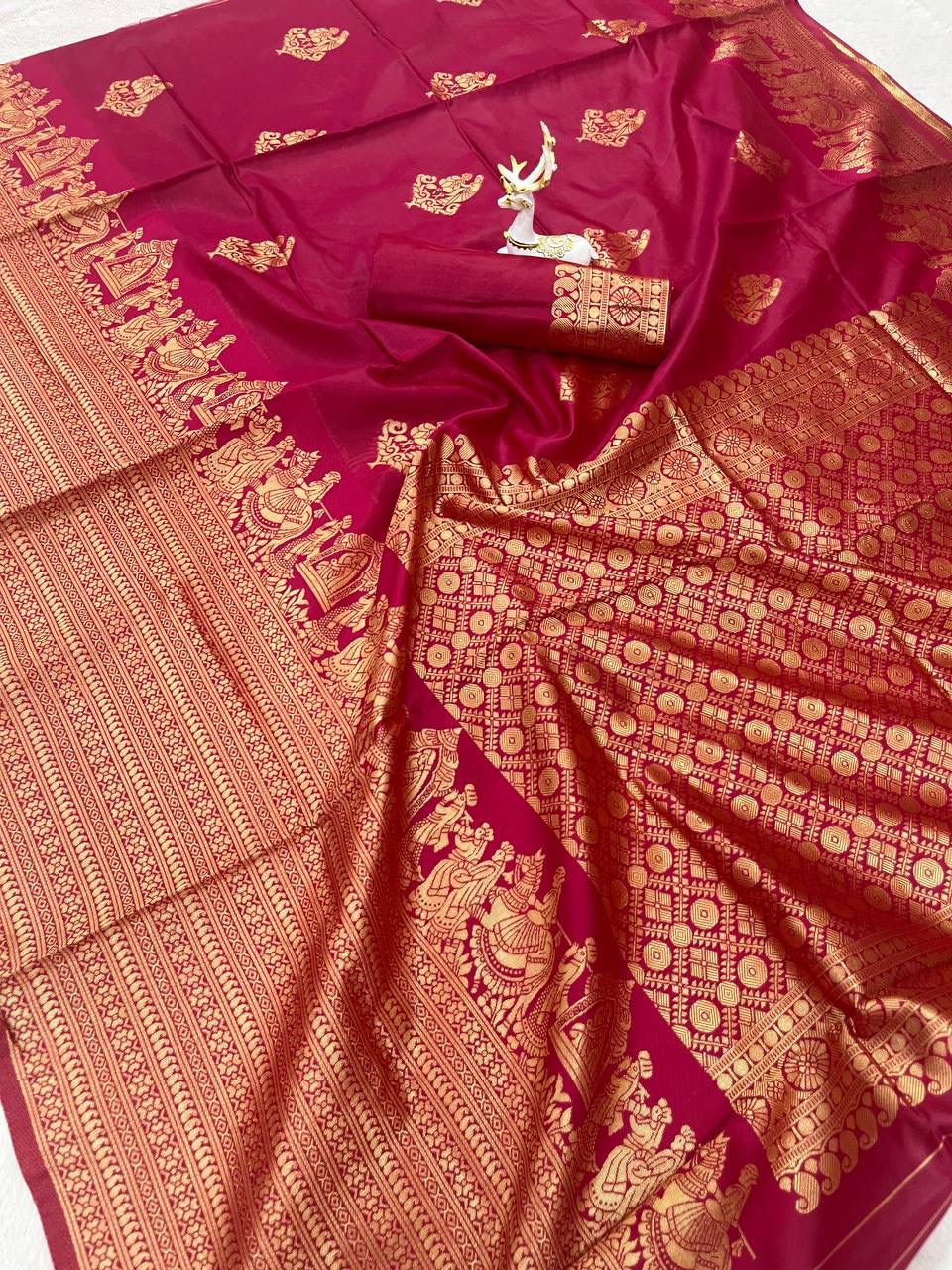 Beauteous Wine Soft Silk Saree With Denouement Blouse Piece