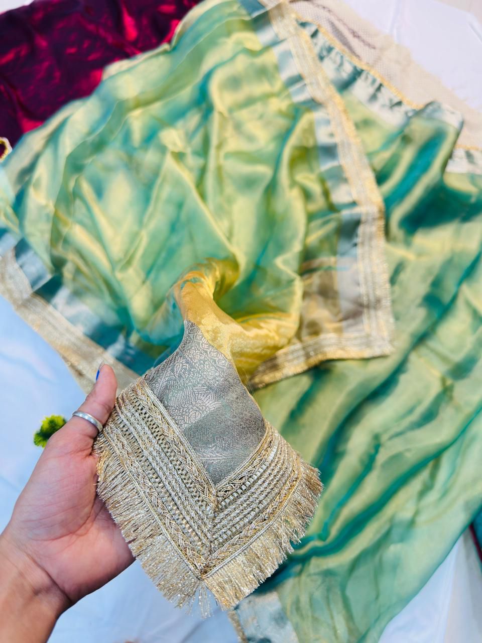 Sizzling Pista Tissue Silk Saree With Vestigial Blouse Piece