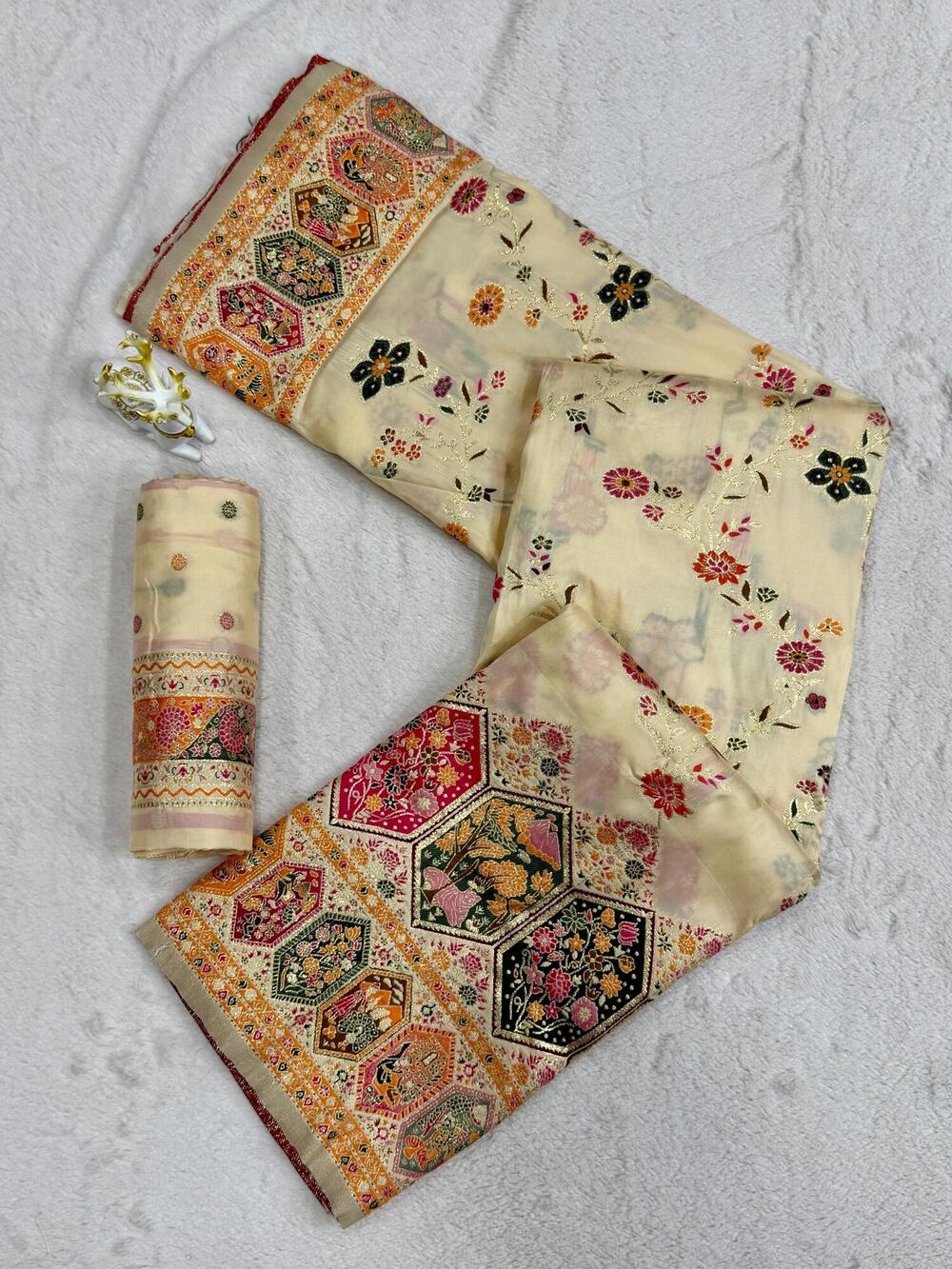 Enamoring Beige Pashmina Silk Saree With Epiphany Blouse Piece