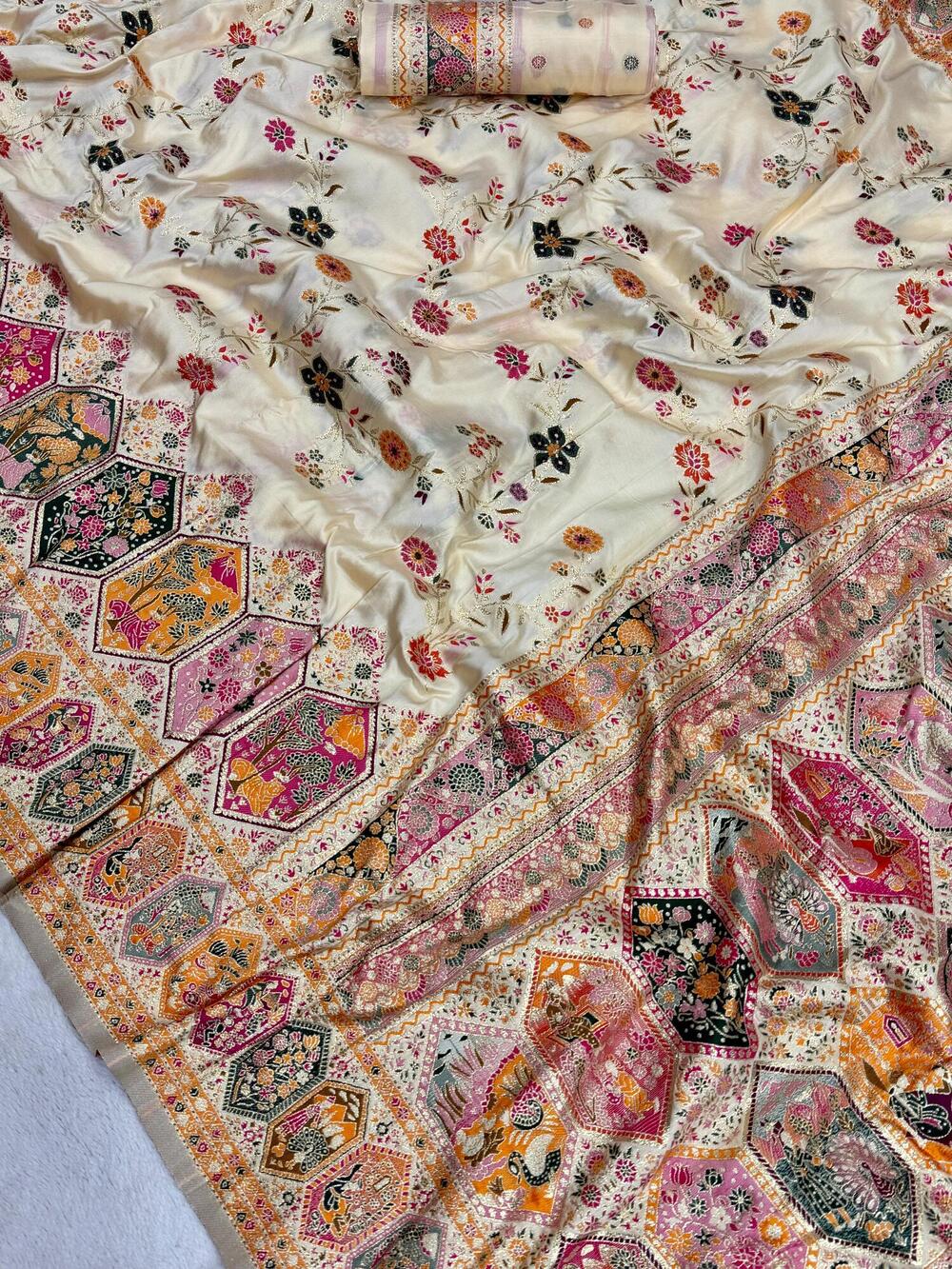 Enamoring Beige Pashmina Silk Saree With Epiphany Blouse Piece