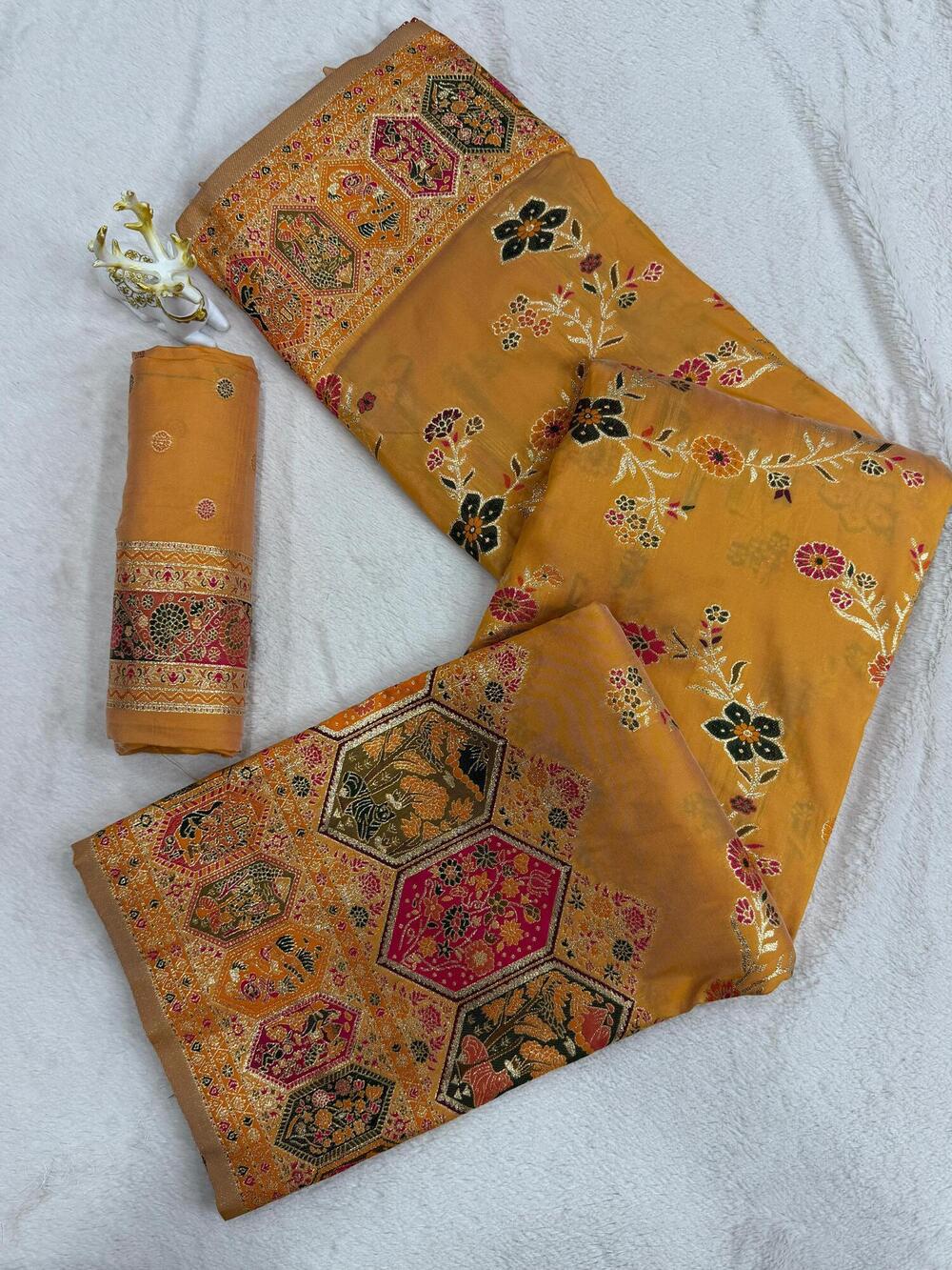 Engrossing Yellow Pashmina Silk Saree With Sonorous Blouse Piece