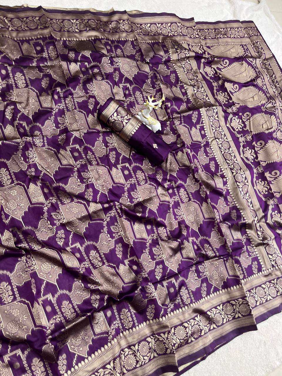 Breathtaking Purple Soft Silk Saree With Charismatic Blouse Piece