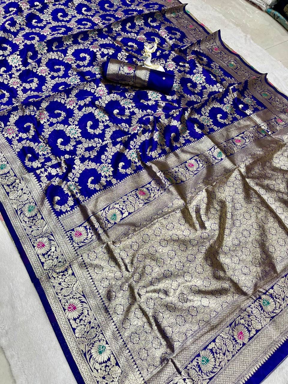 Ethnic Blue Soft Silk Saree With Demanding Blouse Piece