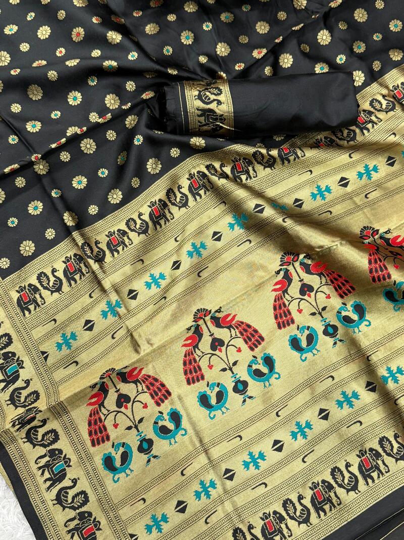 Amazing Black Paithani Silk Saree With Gratifying Blouse Piece