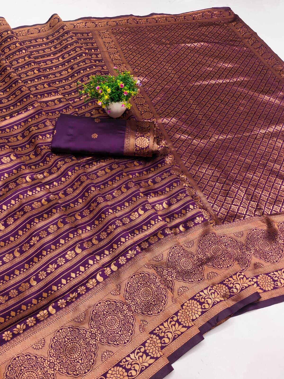 Amazing Purple Soft Silk Saree With Divine Blouse Piece